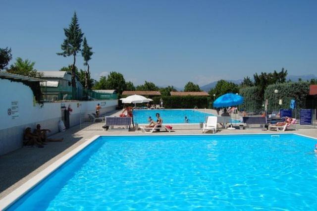 Moniga del Garda Campeggio Trevisago Iris Park חדר תמונה